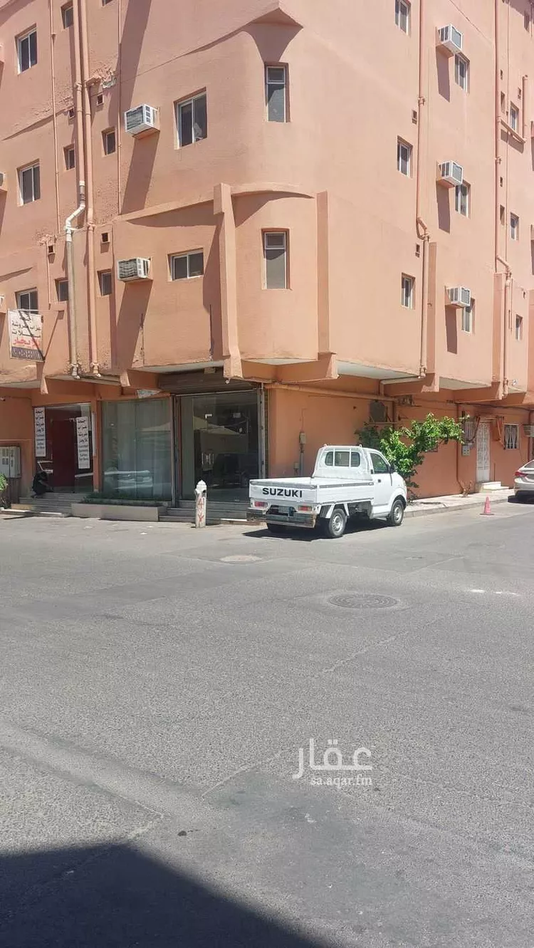 عمارة للبيع في شارع معاوية بن ابي سفيان, حي السعادة, مدينة تبوك, منطقة تبوك صورة 5