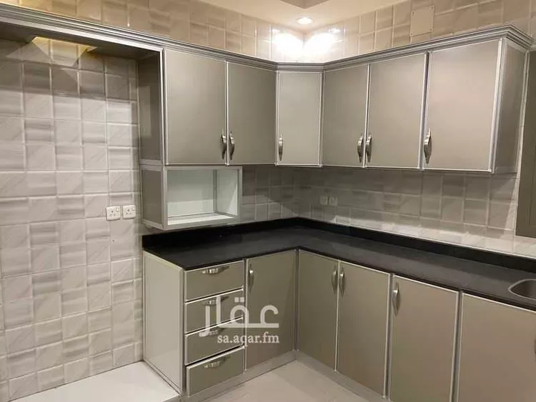 شقة للإيجار في شارع سفيان بن عيينة, حي العليا, مدينة الرياض, منطقة الرياض