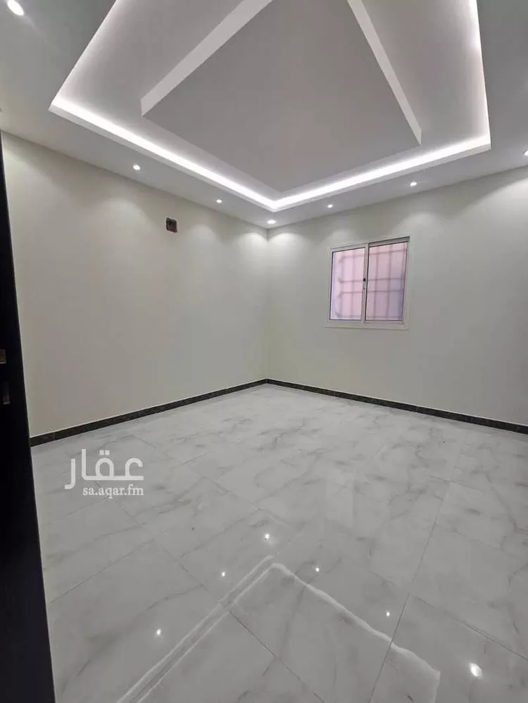 فيلا للبيع في شارع عمر مكرم, حي الرمال, مدينة الرياض, منطقة الرياض 9