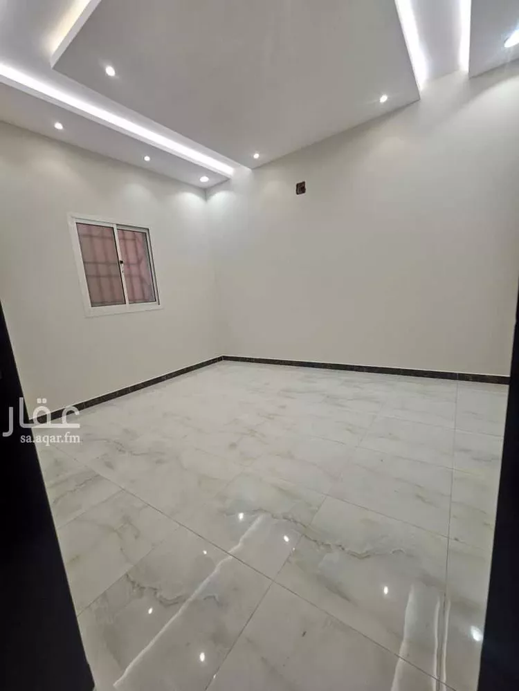 فيلا للبيع في شارع عمر مكرم, حي الرمال, مدينة الرياض, منطقة الرياض صورة 5