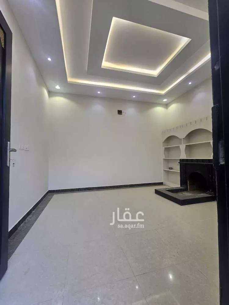 فيلا للبيع في شارع عمر مكرم, حي الرمال, مدينة الرياض, منطقة الرياض صورة 2