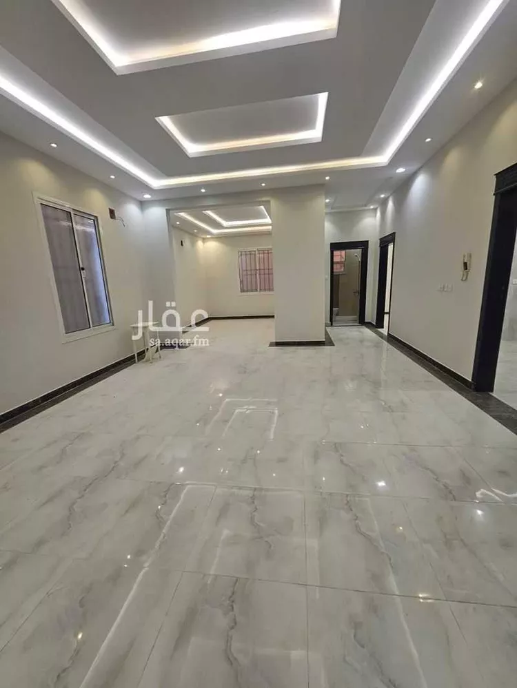 فيلا للبيع في شارع عمر مكرم, حي الرمال, مدينة الرياض, منطقة الرياض 6