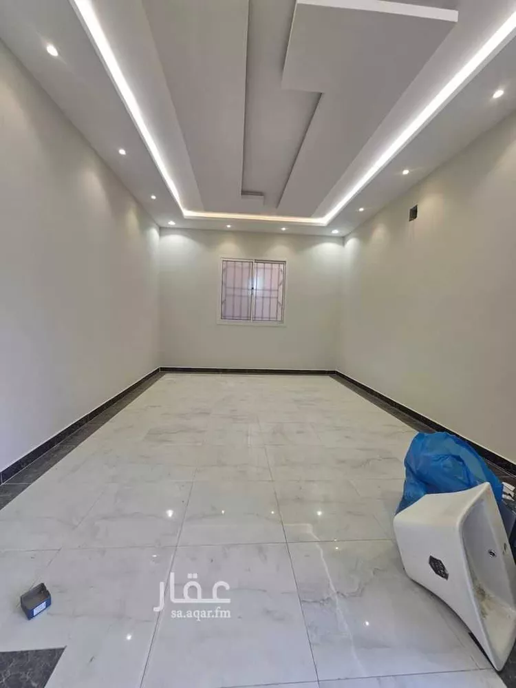 فيلا للبيع في شارع عمر مكرم, حي الرمال, مدينة الرياض, منطقة الرياض صورة 3