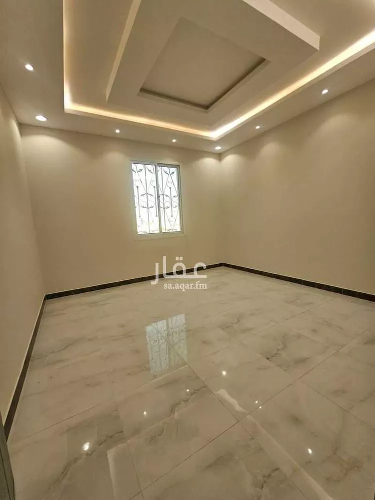 فيلا للبيع في شارع عمر مكرم, حي الرمال, مدينة الرياض, منطقة الرياض 8