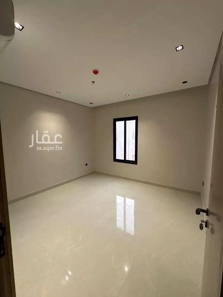 شقة للإيجار في شارع عبيد ابن ثعلبة, حي المنتزة, مدينة الدمام, المنطقة الشرقية صورة 5