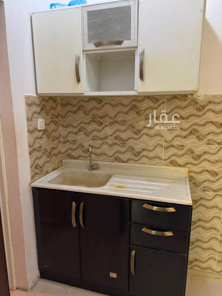 شقة للإيجار في شارع الثاني عشر, حي الثقبة, مدينة الخبر, المنطقة الشرقية 9