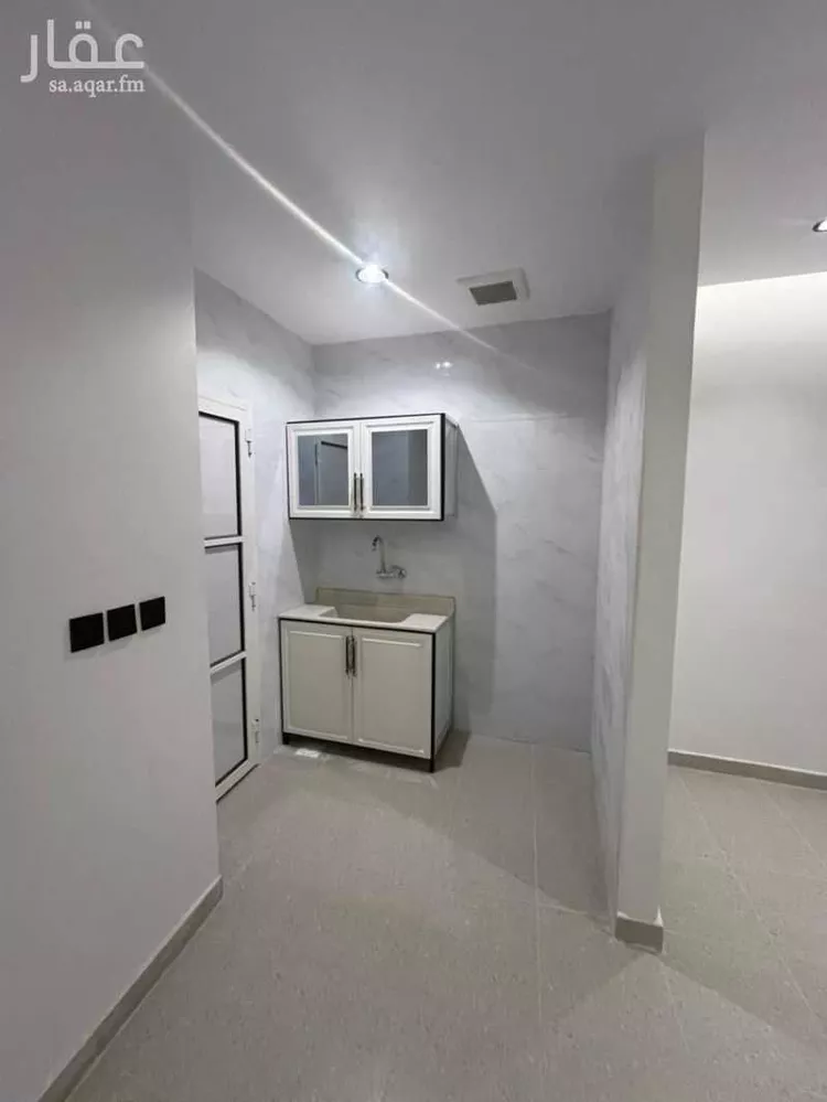 عمارة للإيجار في شارع إبراهيم بن موسى, حي الشرفية, مدينة الرياض, منطقة الرياض صورة 2