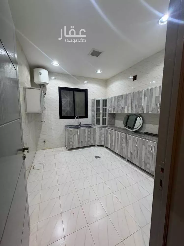 شقة للإيجار في شارع رزيقة, حي قرطبة, مدينة الرياض, منطقة الرياض