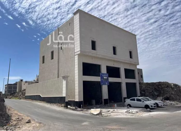 Shop for Rent in Medina Ayn Al Khif صورة 3