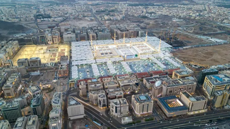 مزرعة للبيع في شارع طريق عثمان بن عفان, حي الشهداء, مدينة المدينة المنورة, منطقة المدينة المنورة صورة 2