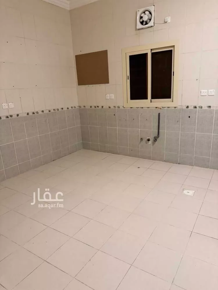 شقة للإيجار في شارع 2401468, حي الصفاء, مدينة رابغ, منطقة مكة المكرمة