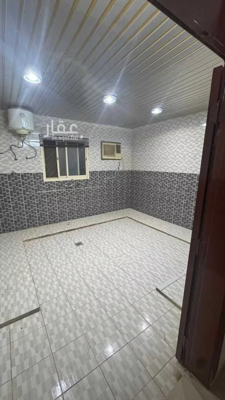 Floor for Sale in Al Muzahimiyah Tuwaiq