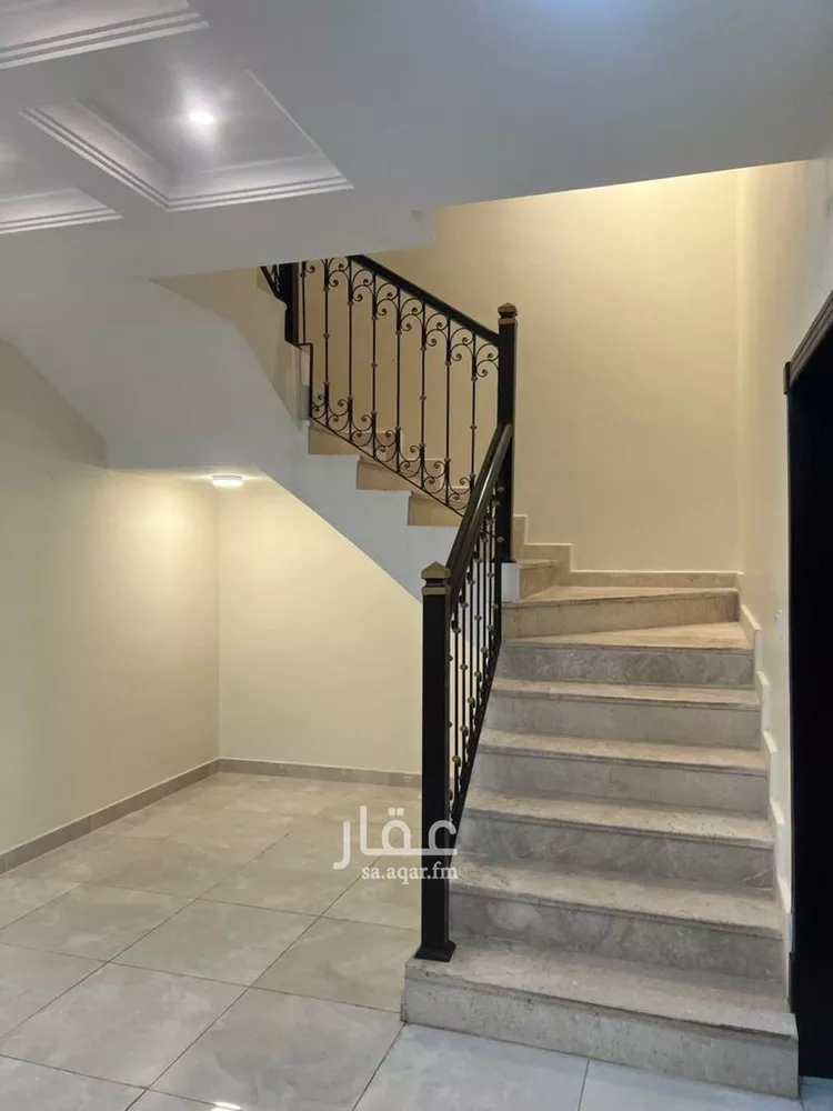 فيلا للإيجار في شارع القريات, حي الصواري, مدينة الخبر, المنطقة الشرقية صورة 4