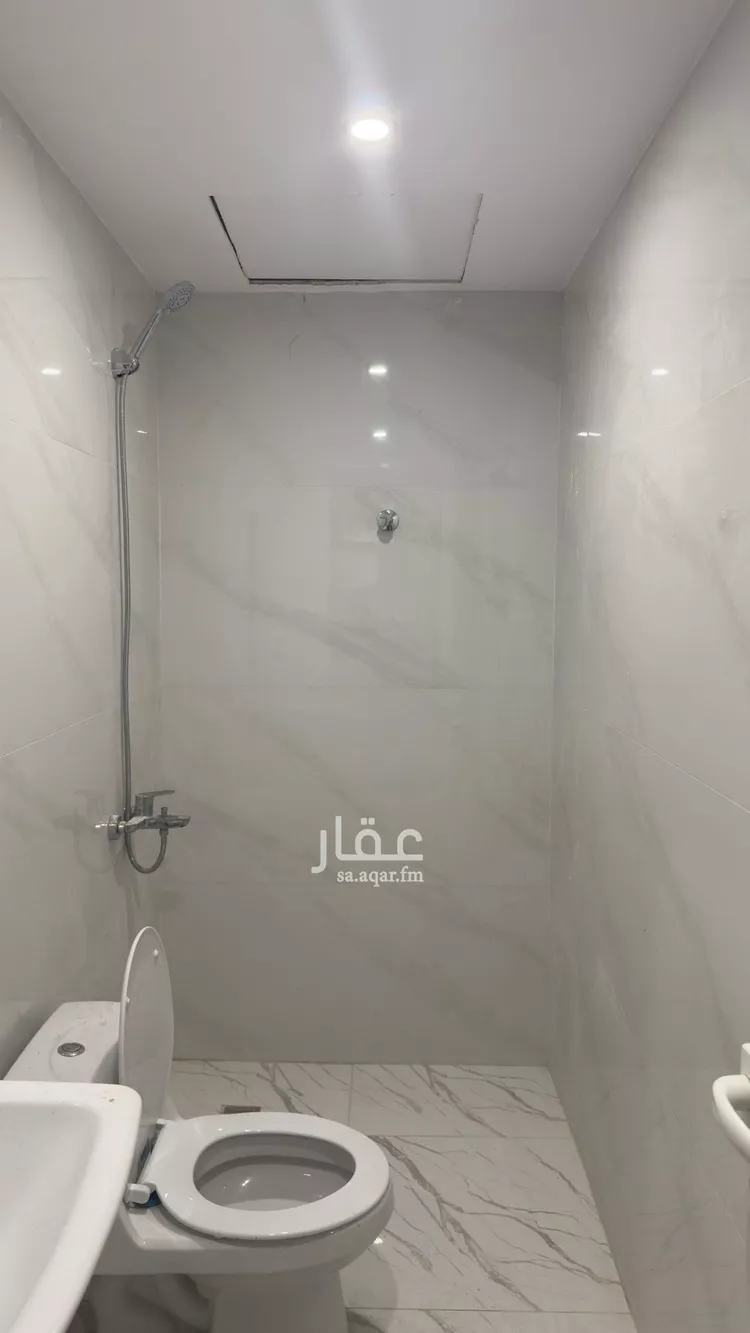 عمارة للبيع في شارع السابع والعشرين, حي الخبر الجنوبية, مدينة الخبر, المنطقة الشرقية صورة 4