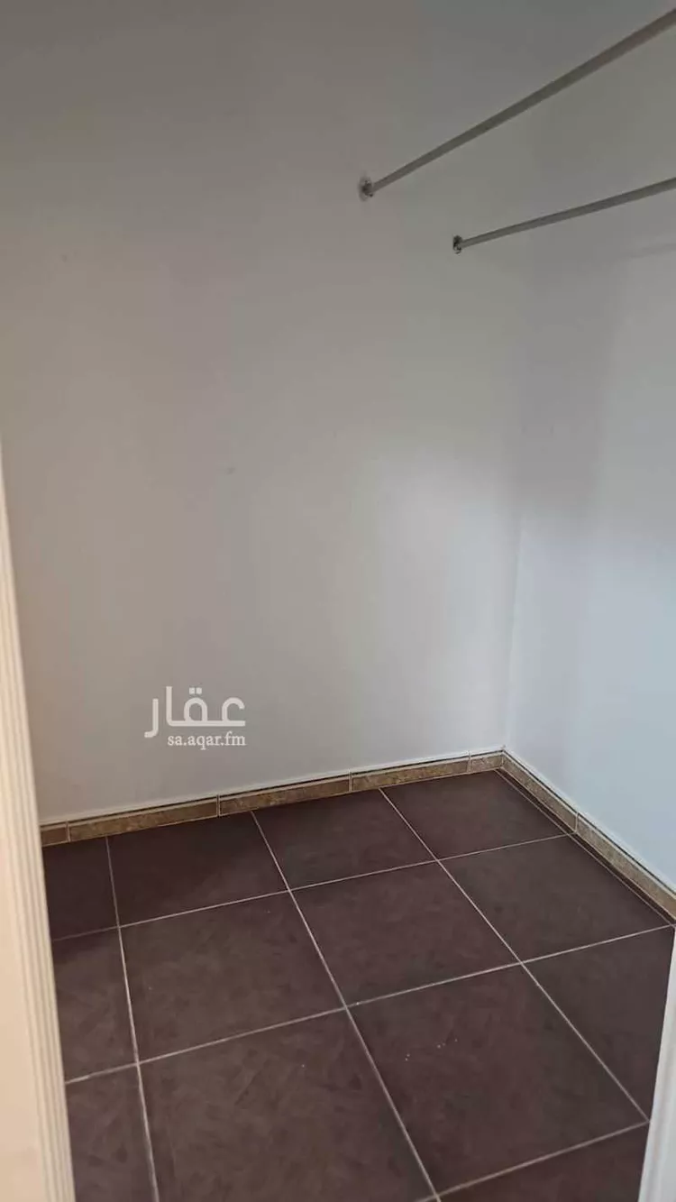 شقة للإيجار في شارع القيصومة, حي الحمراء, مدينة الخبر, المنطقة الشرقية 7