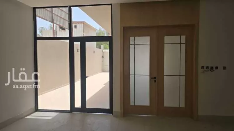 فيلا للبيع في شارع اوس بن المنذر, حي الدوحة الجنوبية, مدينة الظهران, المنطقة الشرقية صورة 3