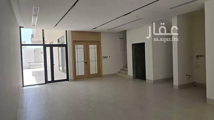 فيلا للبيع في شارع اوس بن المنذر, حي الدوحة الجنوبية, مدينة الظهران, المنطقة الشرقية صورة 2