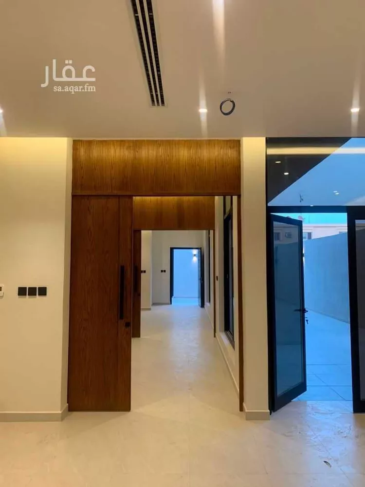 فيلا للبيع في شارع جعفر الطيار, حي الدوحة الجنوبية, مدينة الظهران, المنطقة الشرقية