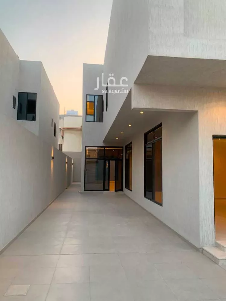 فيلا للبيع في شارع جعفر الطيار, حي الدوحة الجنوبية, مدينة الظهران, المنطقة الشرقية 6
