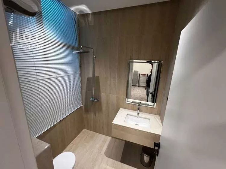 عمارة للإيجار في شارع الملك عبدالعزيز ابن عبدالرحمن سعود الفرعي, حي الياسمين, مدينة الرياض, منطقة الرياض صورة 3
