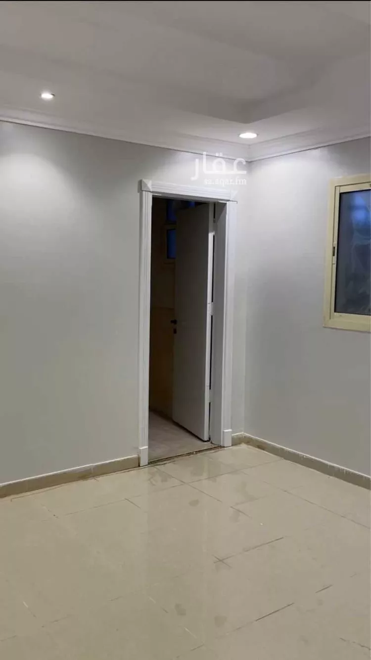 فيلا للبيع في شارع الثويبت, حي الدار البيضاء, مدينة الرياض, منطقة الرياض صورة 3
