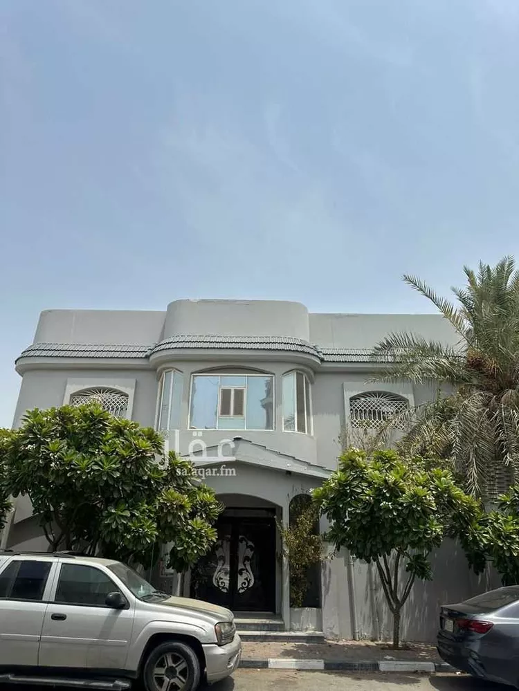 فيلا للبيع في حي الجلوية, مدينة الدمام, المنطقة الشرقية