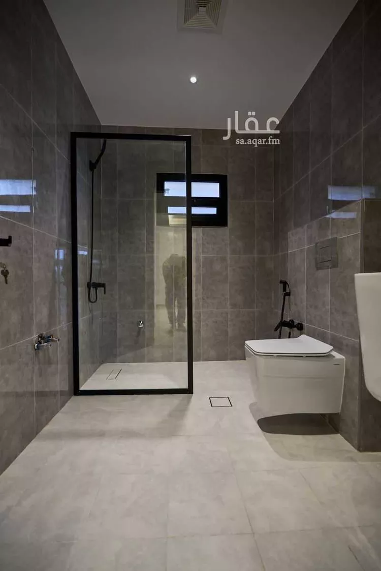 عمارة للإيجار في شارع 2527562, حي العليا, مدينة الرياض, منطقة الرياض 8
