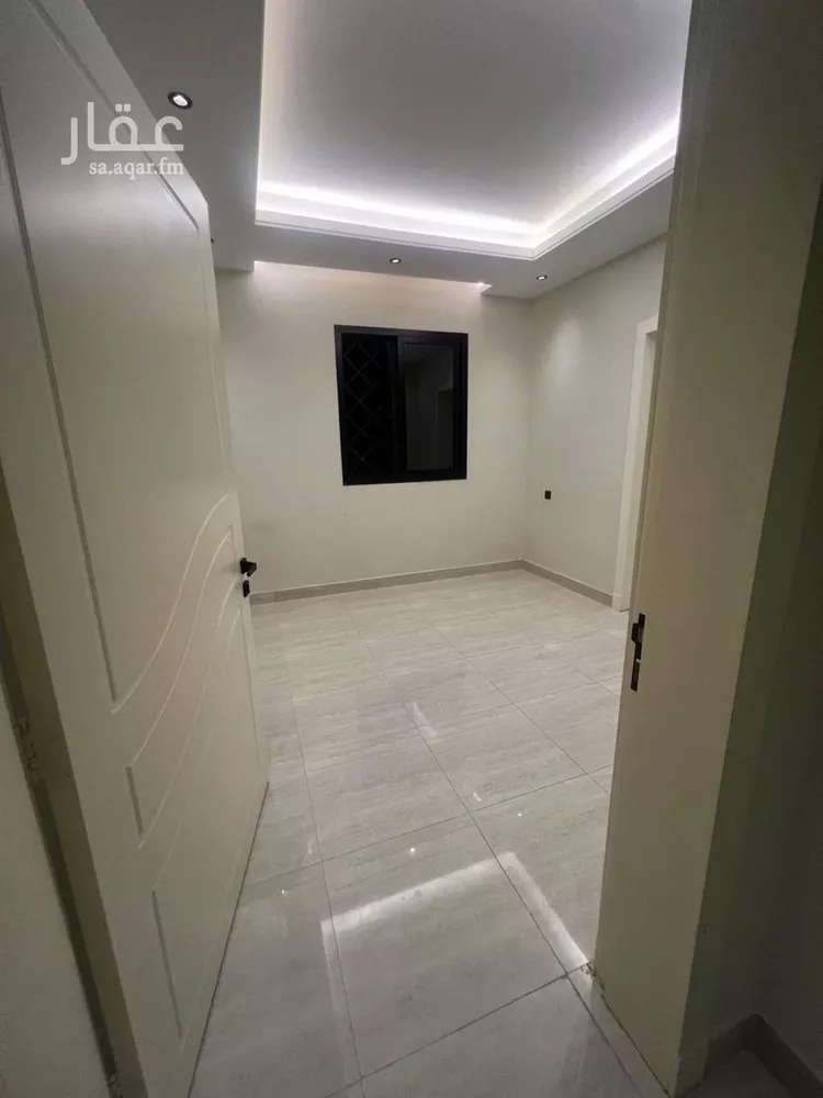 دور للبيع في شارع الأمير عبدالله بن سعود بن عبدالله صنيت, حي بدر, مدينة الرياض, منطقة الرياض صورة 2