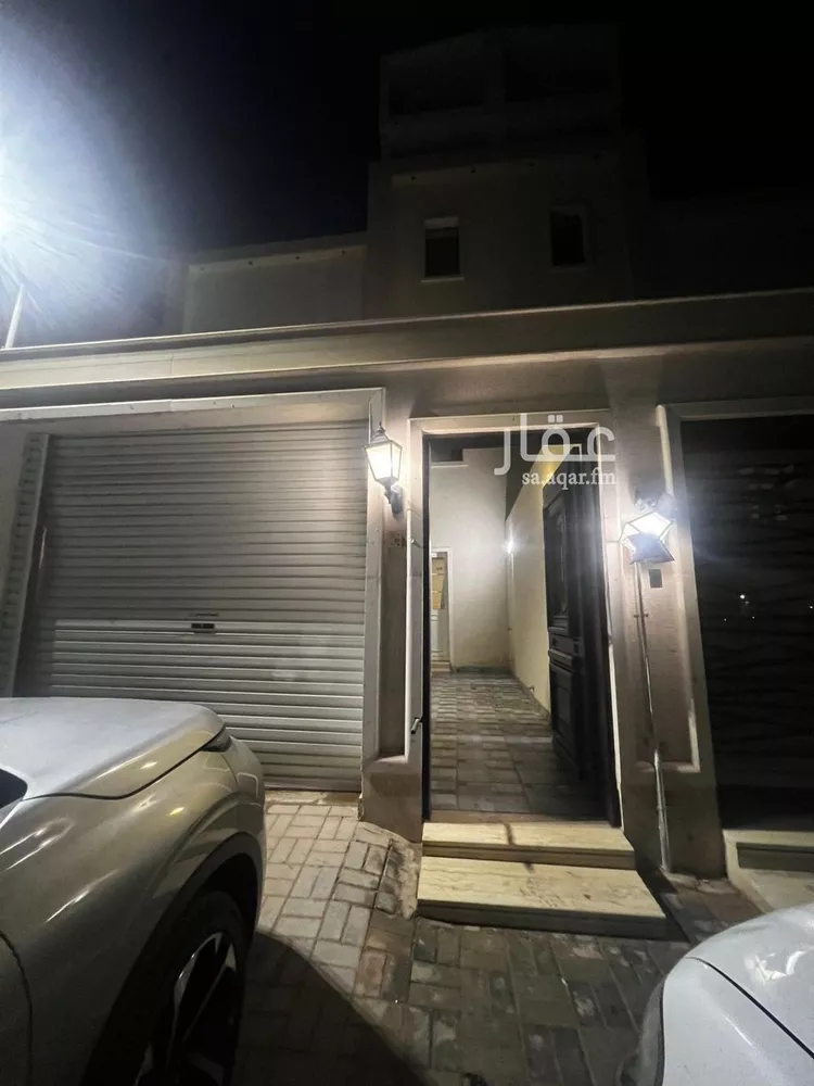 دور للبيع في شارع الأمير عبدالله بن سعود بن عبدالله صنيت, حي بدر, مدينة الرياض, منطقة الرياض 10