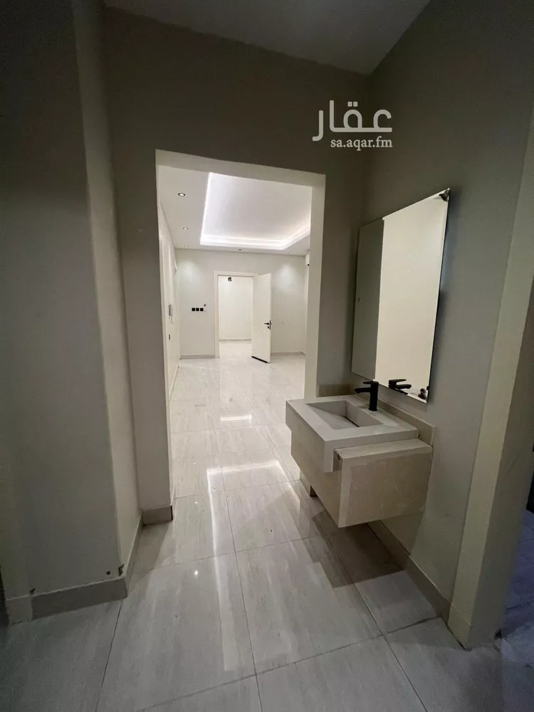 دور للبيع في شارع الأمير عبدالله بن سعود بن عبدالله صنيت, حي بدر, مدينة الرياض, منطقة الرياض صورة 4