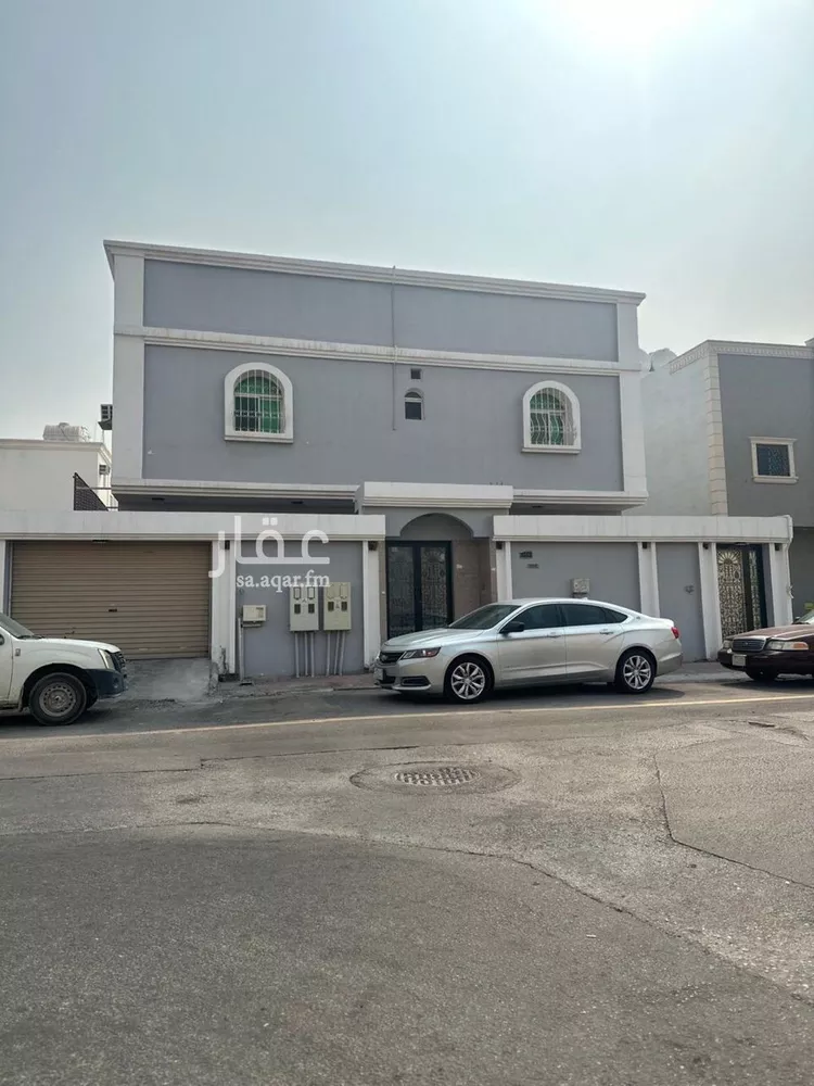 فيلا للبيع في شارع محمد الطوسي, حي غرناطة, مدينة الدمام, المنطقة الشرقية