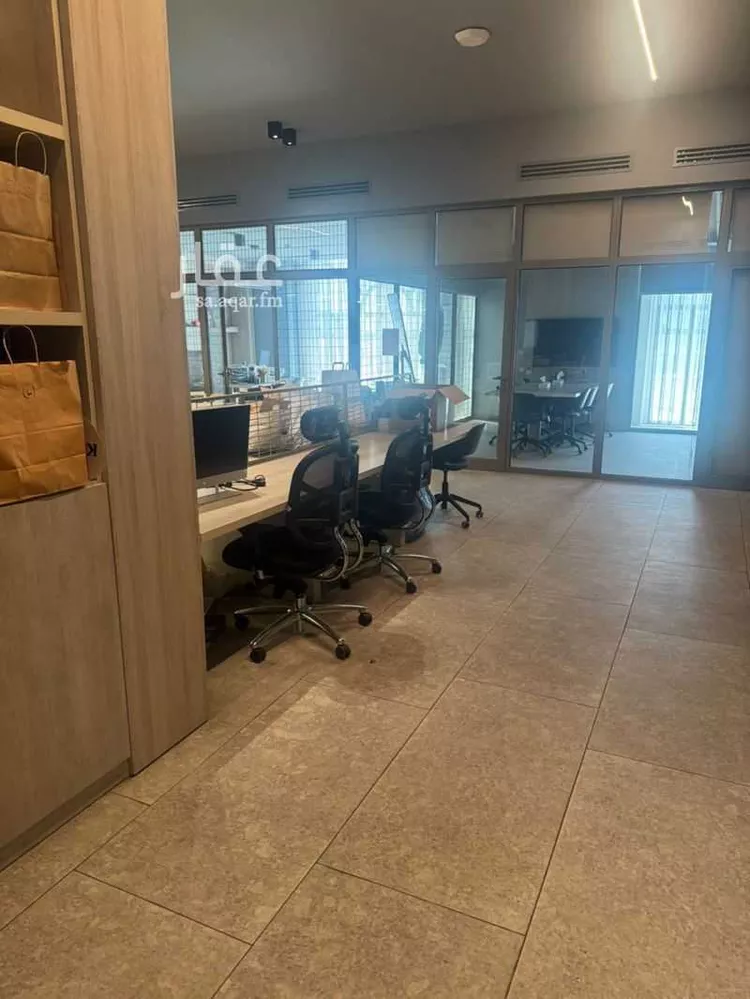 عمارة للإيجار في شارع طريق عثمان بن عفان الفرعي, حي الإزدهار, مدينة الرياض, منطقة الرياض صورة 2