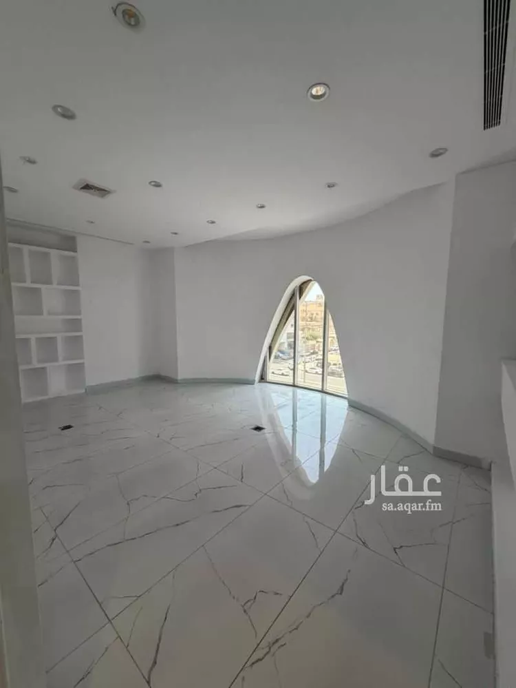 Commercial Office for Rent in Jeddah An Naim صورة 3