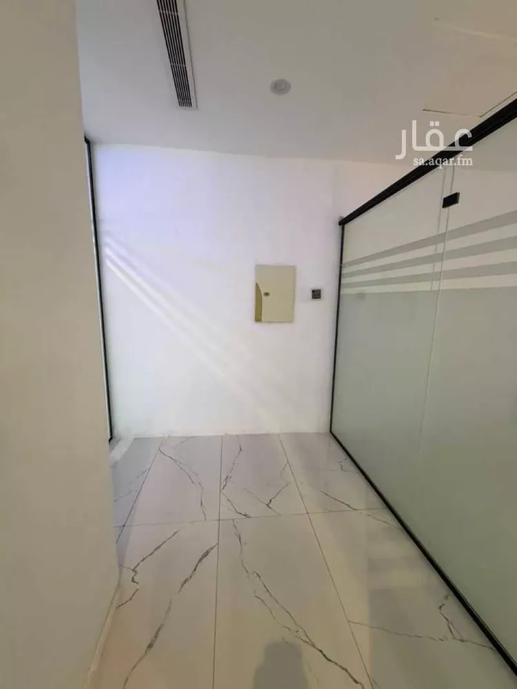 مكتب تجاري للإيجار في شارع الامير سلطان فرعي, حي النعيم, مدينة جدة, منطقة مكة المكرمة 6