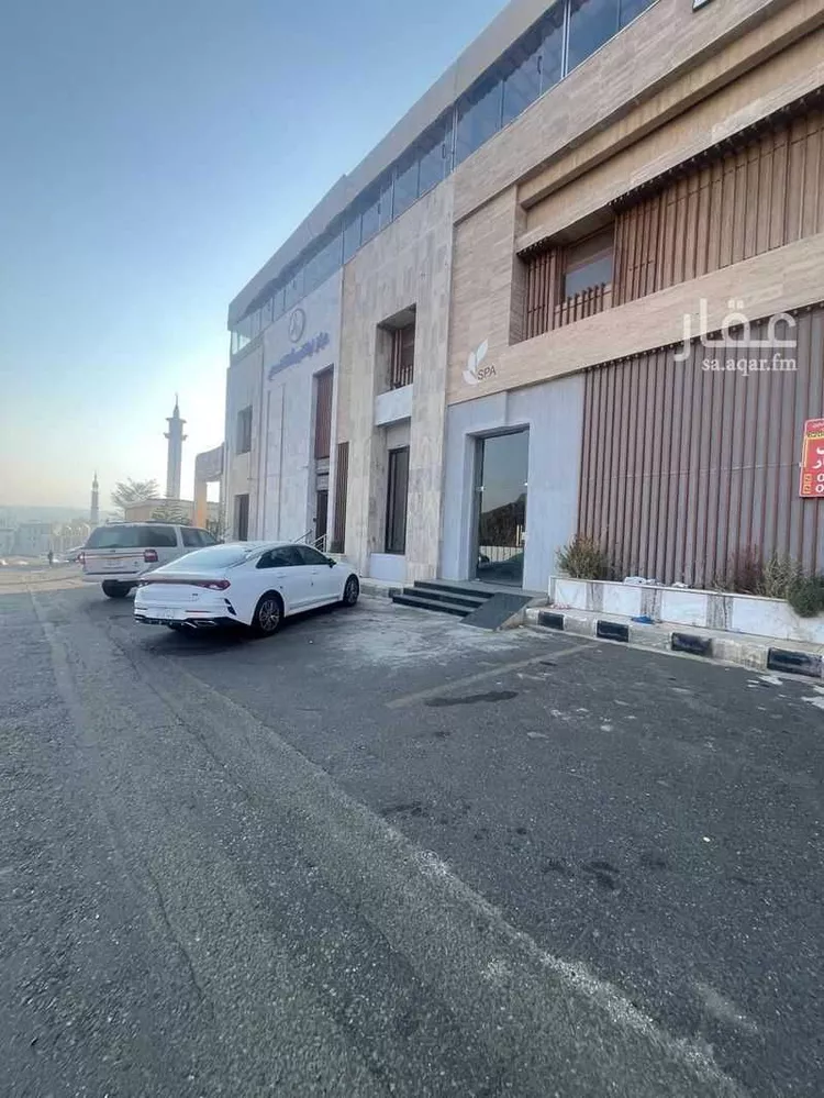 عمارة للإيجار في شارع الشيخ عبدالعزيز ال الشيخ, حي العرين, مدينة أبها, منطقة عسير