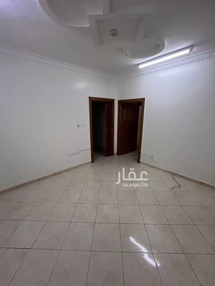 شقة للإيجار في شارع اللدايد, حي ظهرة لبن, مدينة الرياض, منطقة الرياض