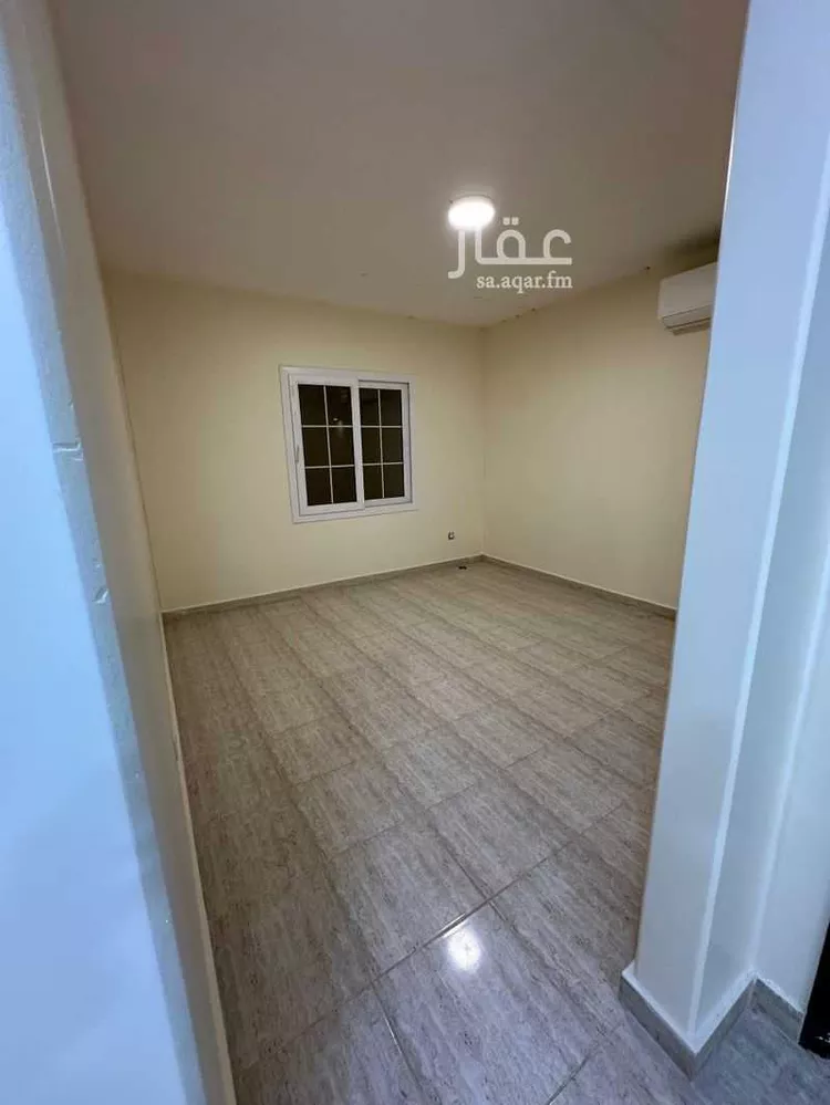 فيلا للإيجار في شارع علي بن أسعد, حي مطار الملك خالد الدولي, مدينة الرياض, منطقة الرياض صورة 3