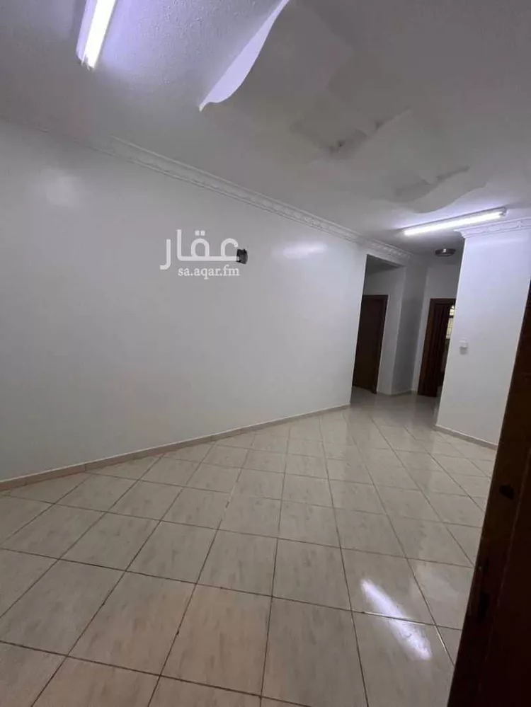 شقة للإيجار في شارع اللدايد, حي ظهرة لبن, مدينة الرياض, منطقة الرياض صورة 2