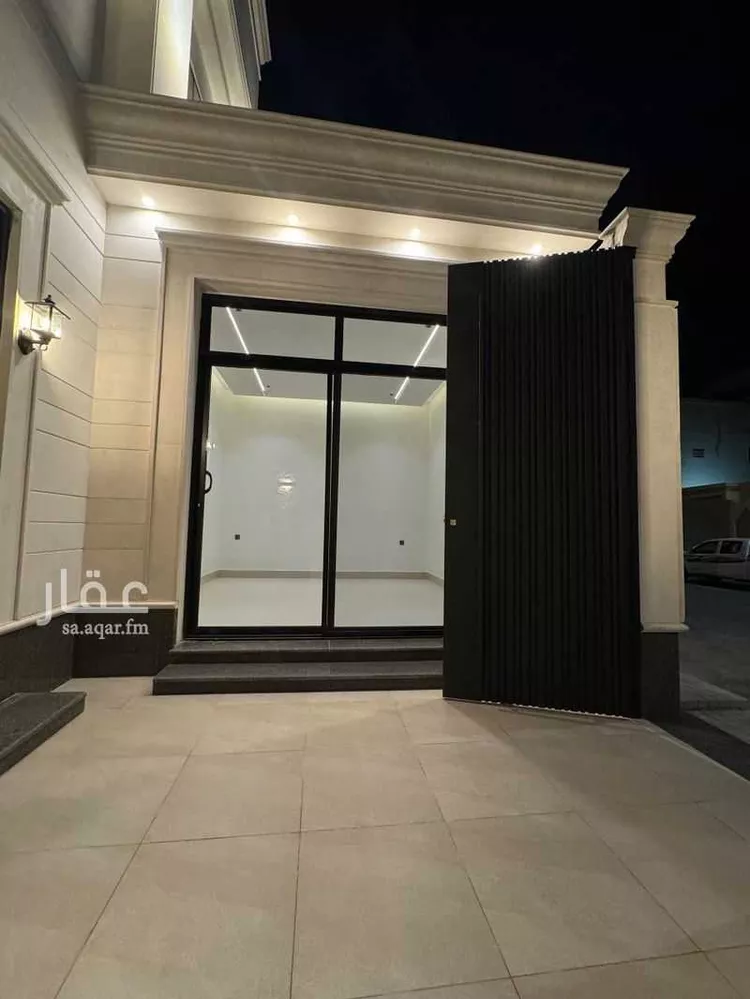 فيلا للبيع في شارع عدي بن مسافر, حي الشفاء, مدينة الرياض, منطقة الرياض صورة 3
