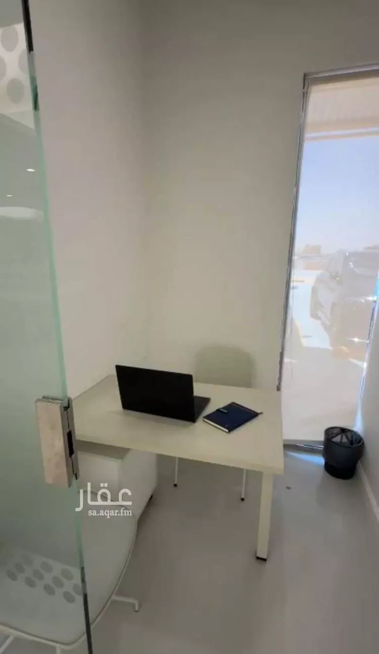 مكتب تجاري للإيجار في شارع خريص الفرعي, حي الروضة, مدينة الرياض, منطقة الرياض صورة 2