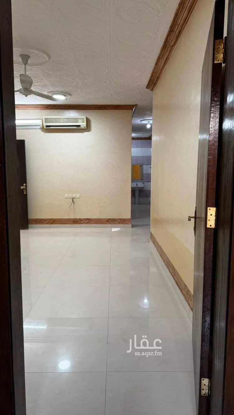 Floor for Rent in Riyadh Al Marwah 1 صورة