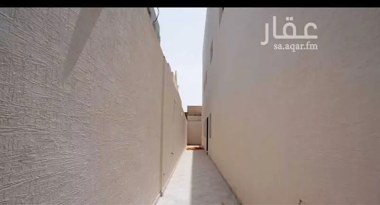 Floor for Sale in Riyadh Dhahrat Al Badi'ah 6