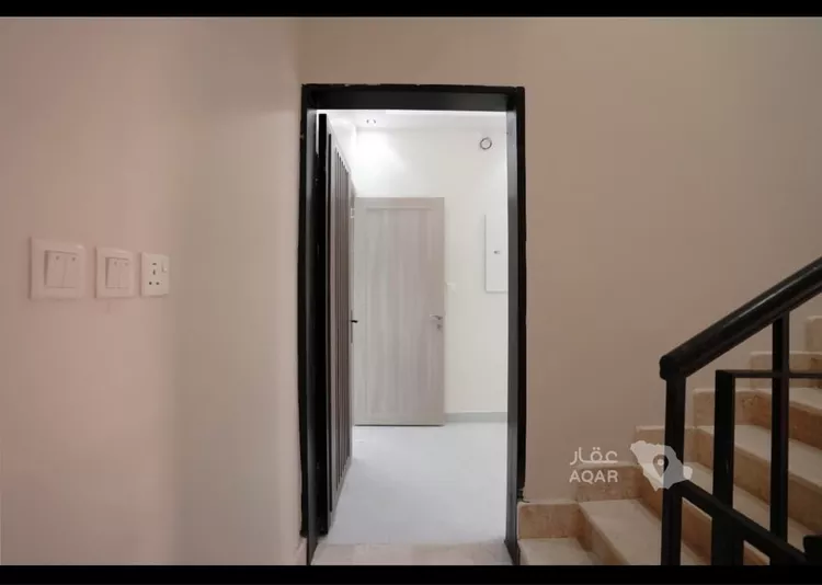 Floor for Sale in Riyadh Dhahrat Al Badi'ah صورة 2