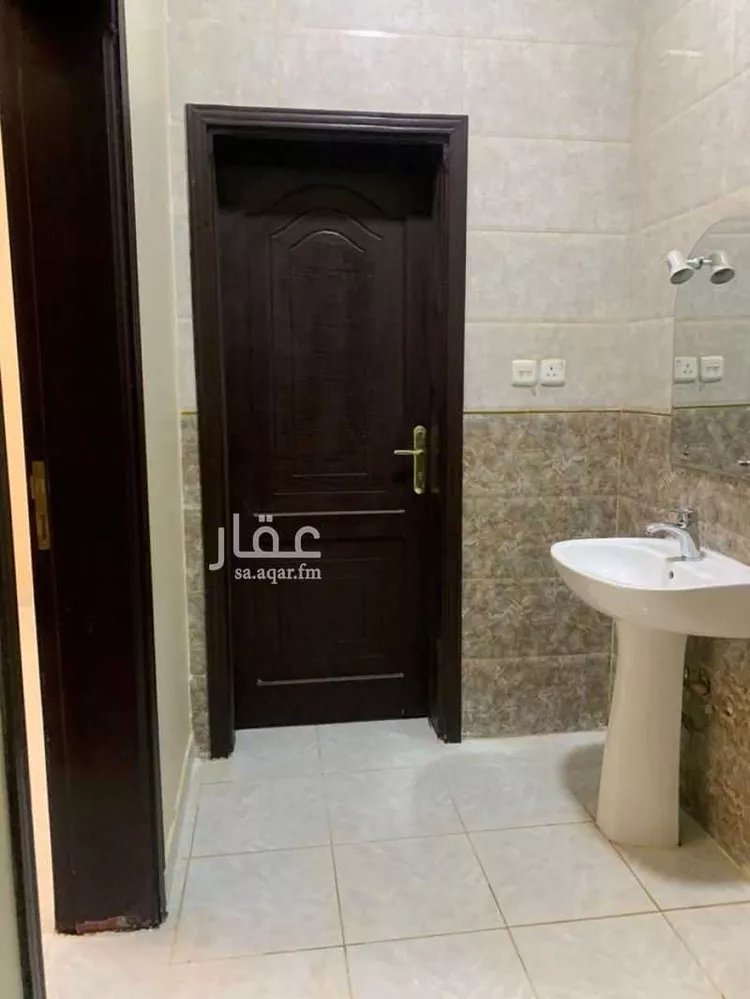 شقة للإيجار في شارع الاعتدال ، حي الصفا ، تبوك ، منطقة تبوك صورة 2