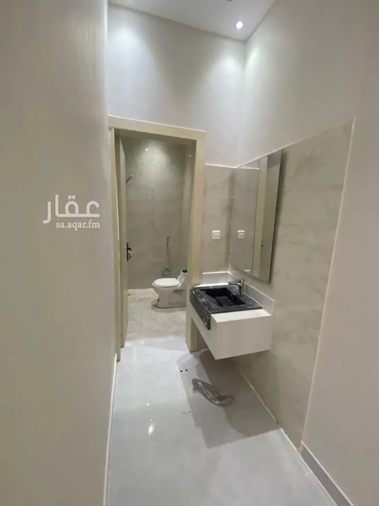 دور للبيع في شارع أحمد بن إبراهيم بن علان, حي عكاظ, مدينة الرياض, منطقة الرياض صورة 4