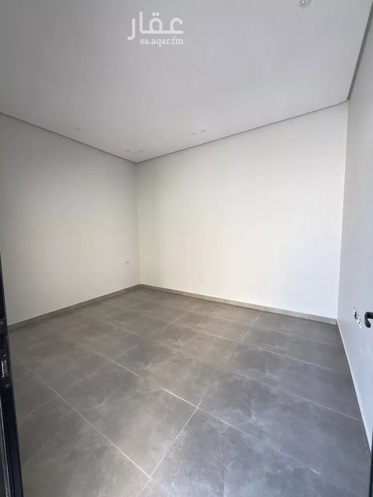 فيلا للبيع في شارع ابن الصاحب, حي الورود, مدينة الخرج, منطقة الرياض صورة 2