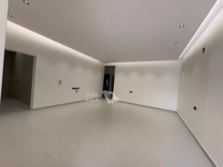 Floor for Sale in Riyadh Badr 4