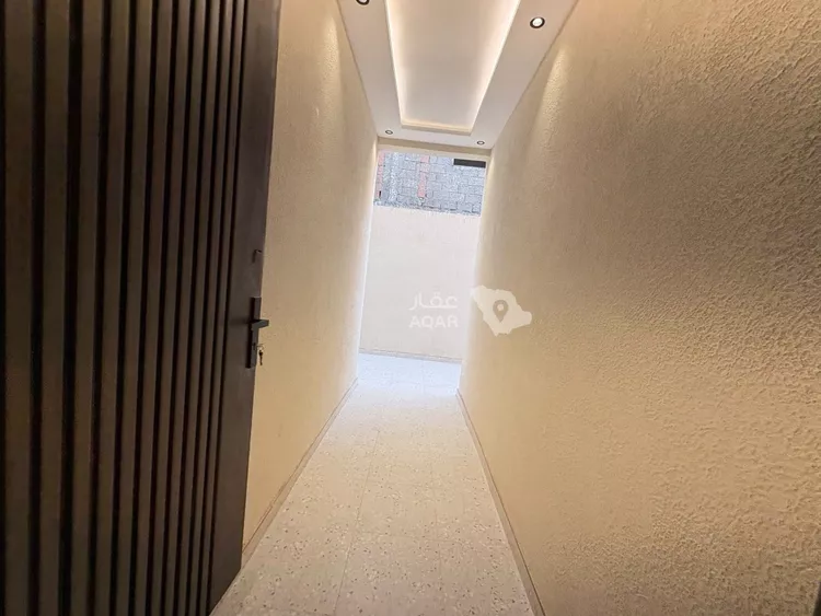 Floor for Sale in Riyadh Badr 7