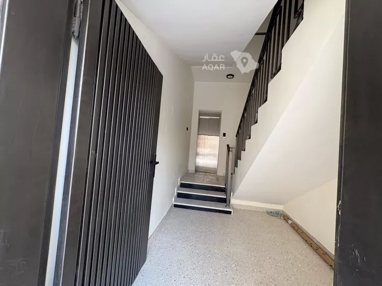 Floor for Sale in Riyadh Badr 11
