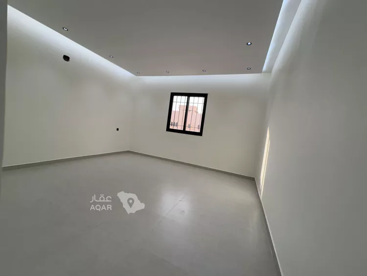 Floor for Sale in Riyadh Badr 4
